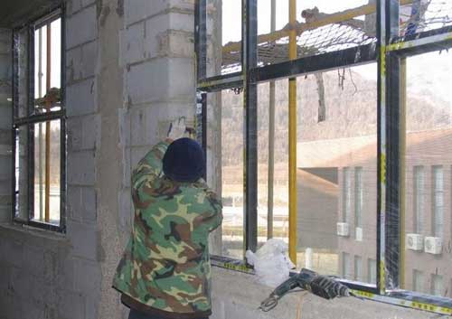 如何安装铝合金门窗及安装注意事项